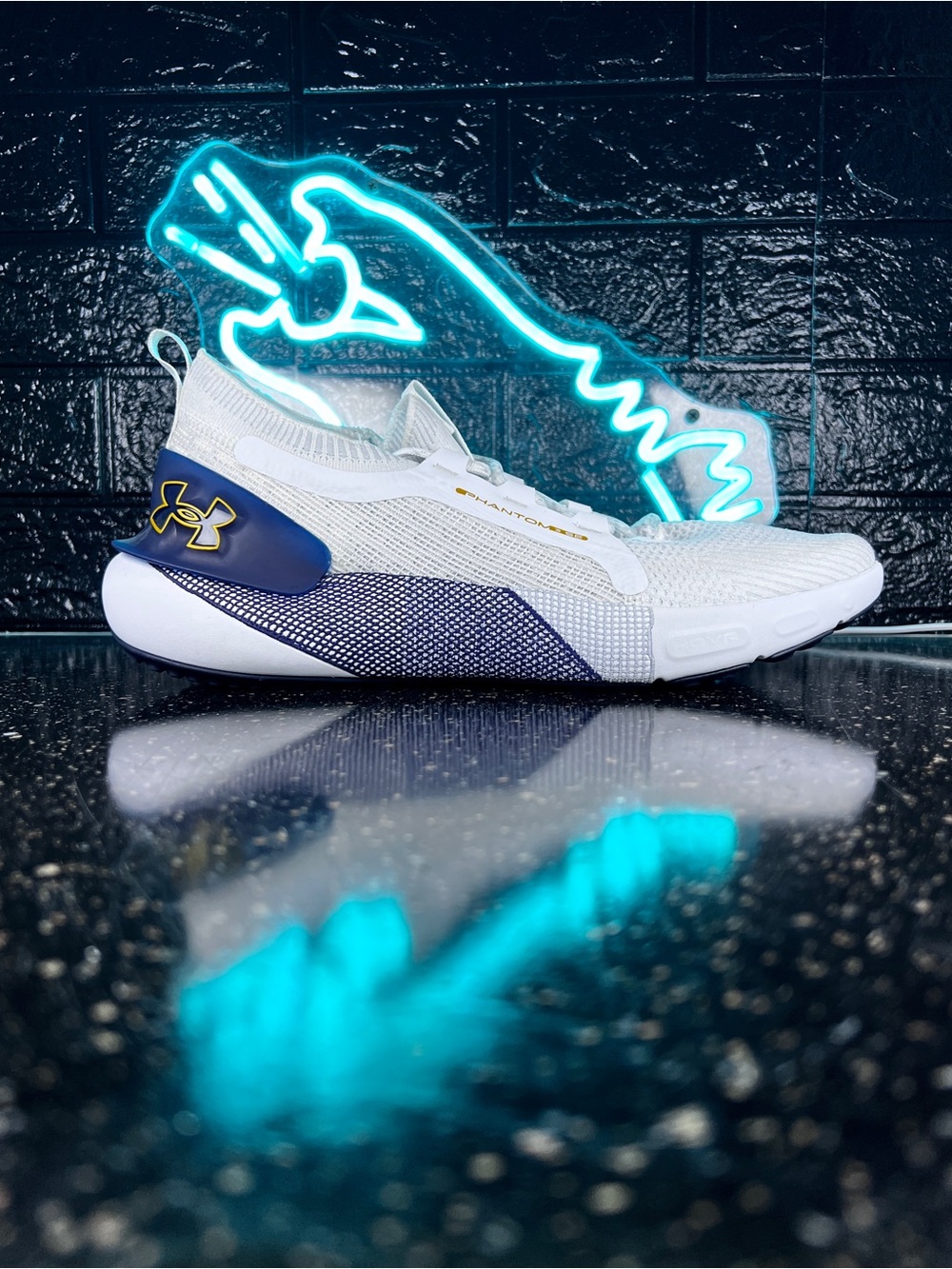 Under Armour HOVR Phantom 3 SE Notre Dame Men’s Walking Gym Running Shoes - 13